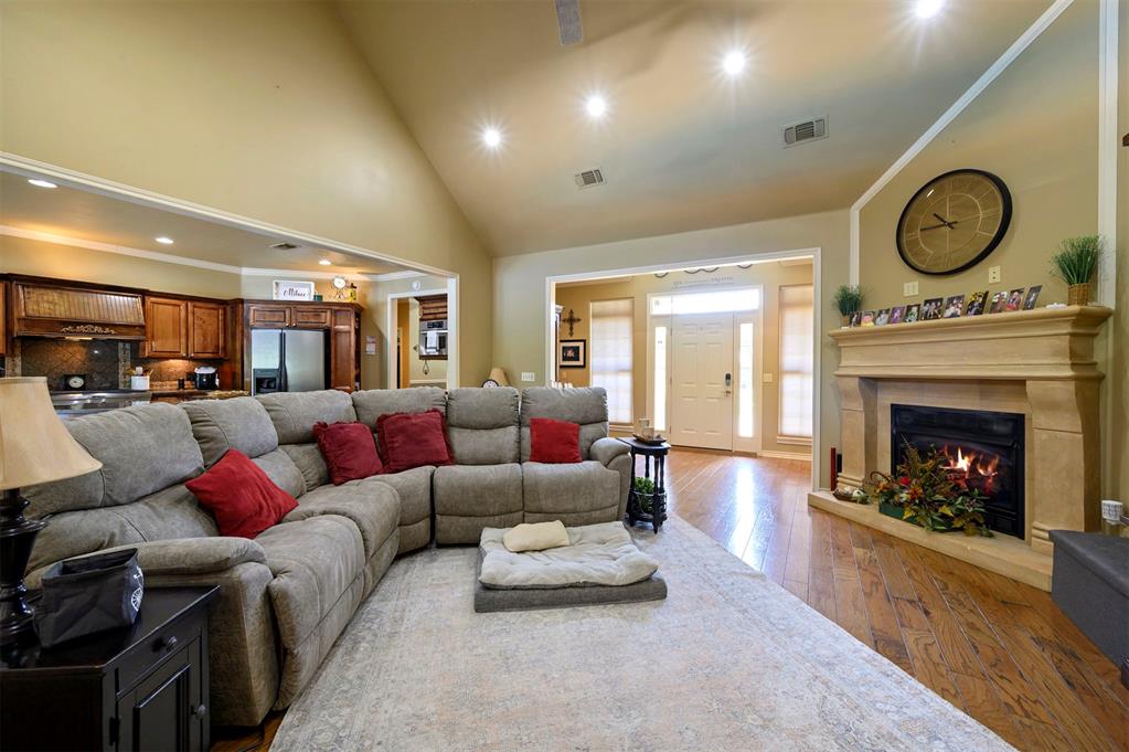 803 Oak Brook Drive