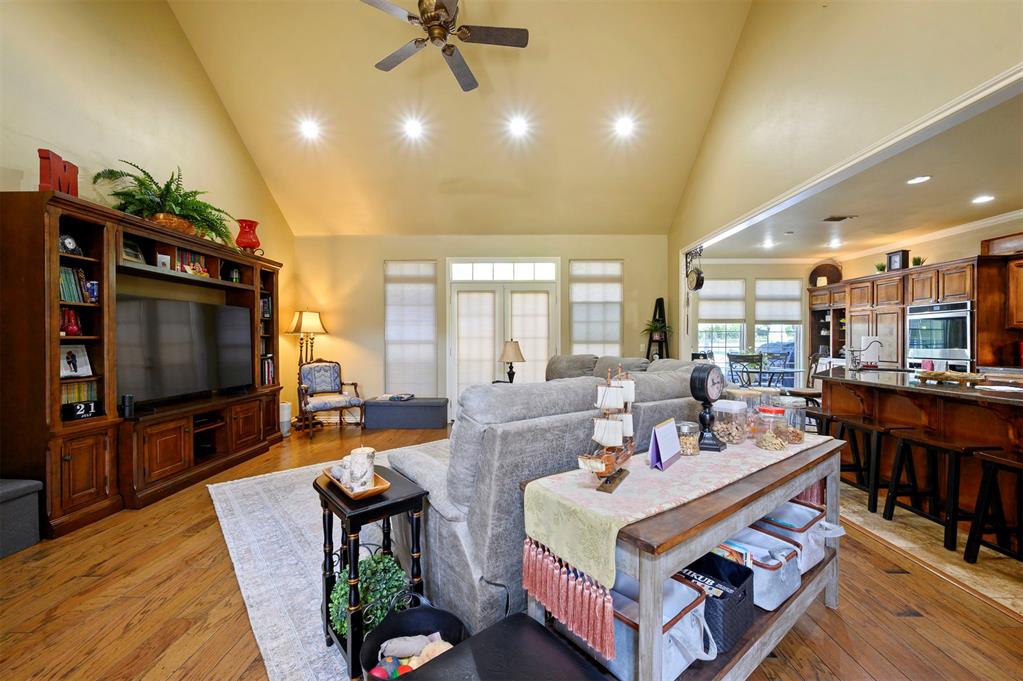 803 Oak Brook Drive