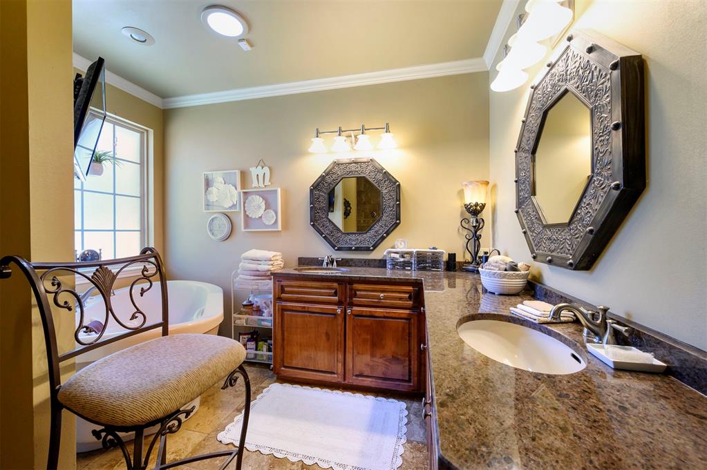803 Oak Brook Drive