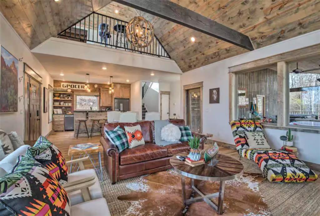 356 Little Creek Lane