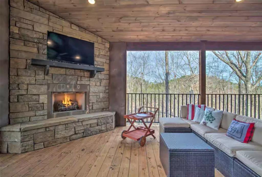 356 Little Creek Lane