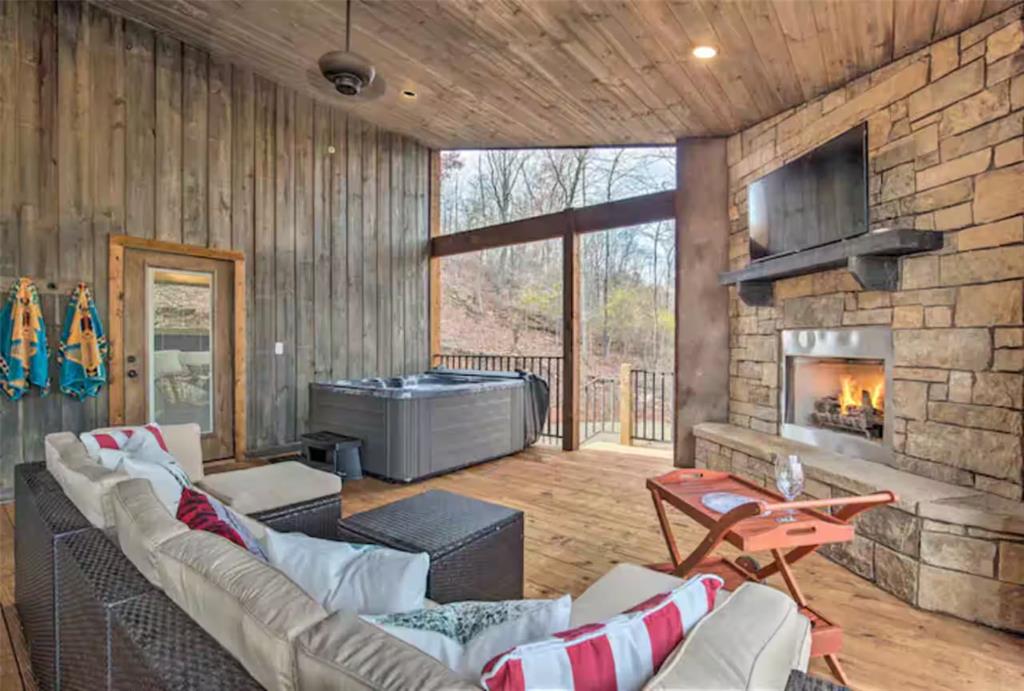 356 Little Creek Lane