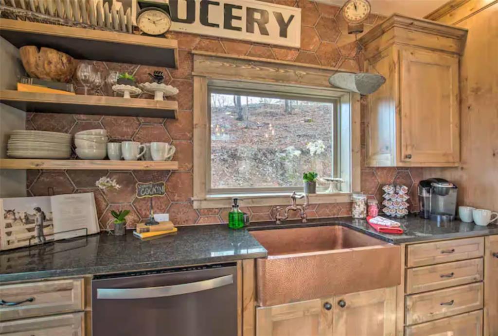 356 Little Creek Lane