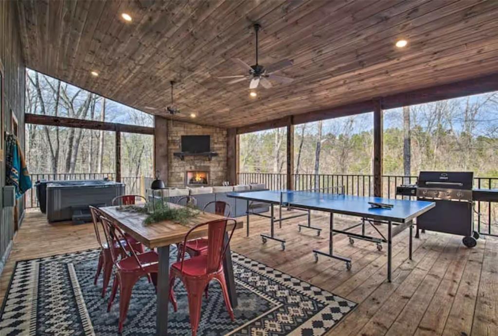 356 Little Creek Lane