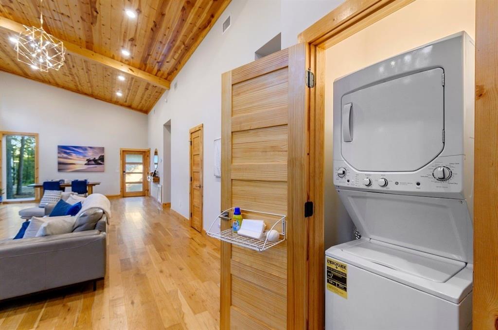 639 Woodland Hills Trail
