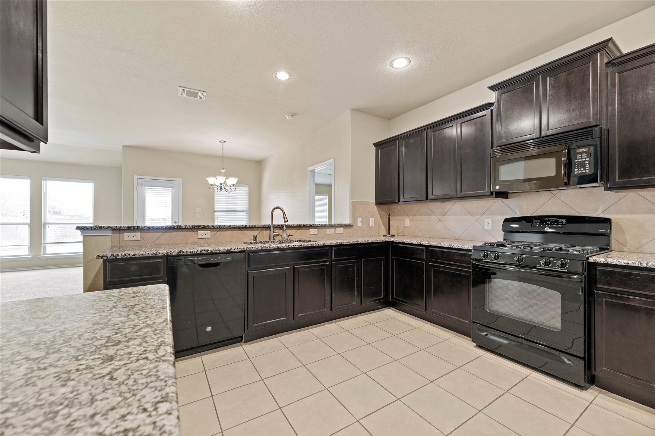 1404 Willoughby Way