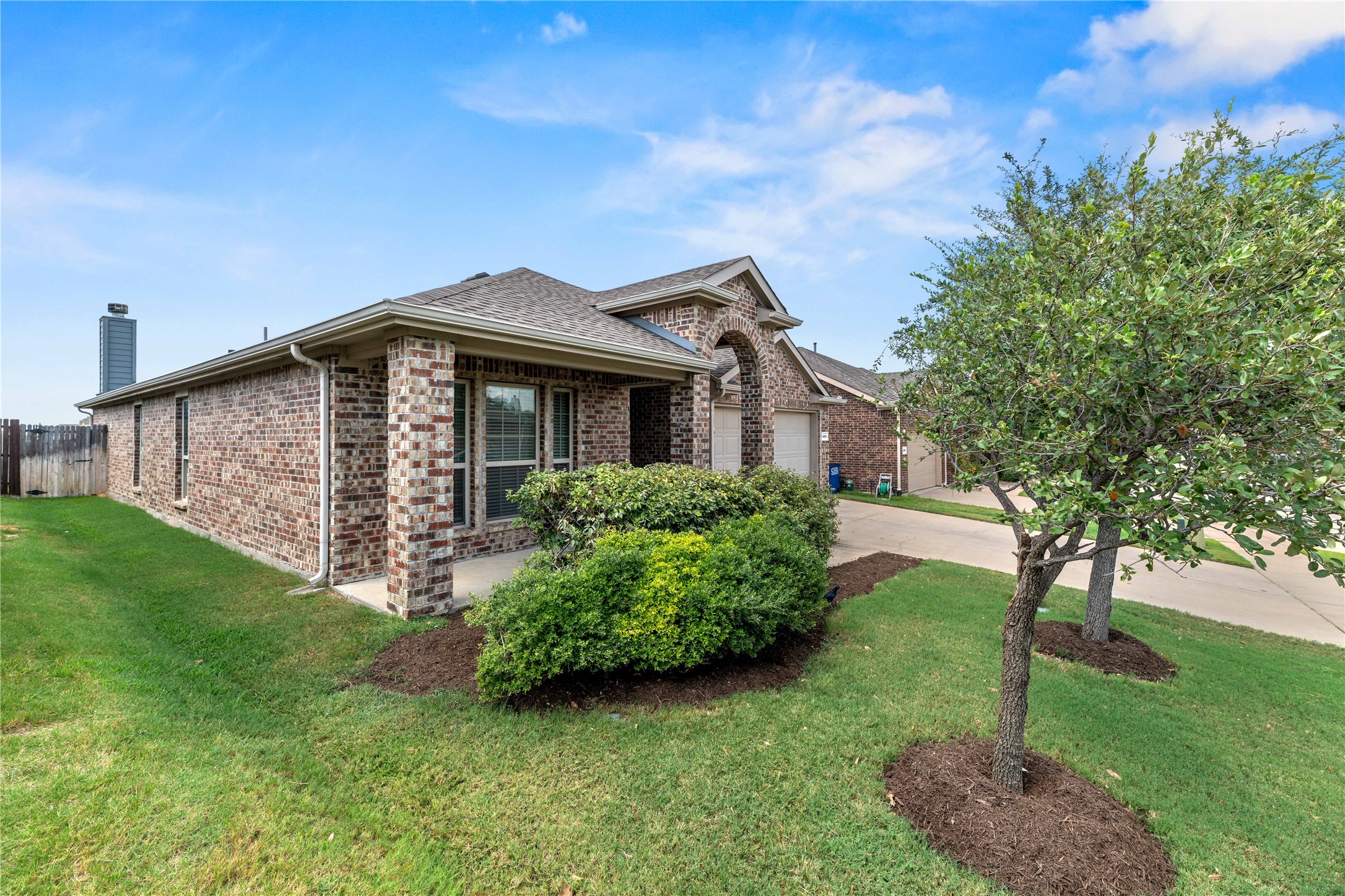 1404 Willoughby Way