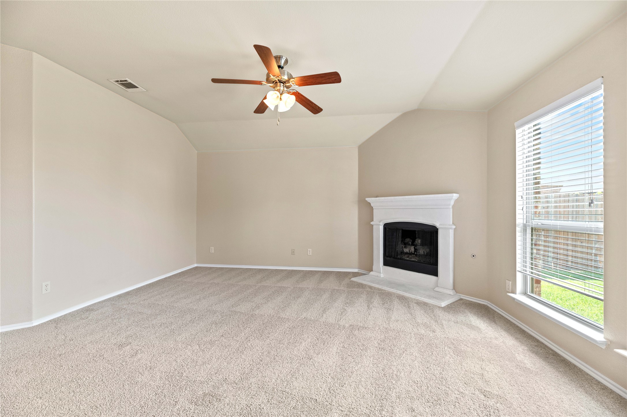 1404 Willoughby Way