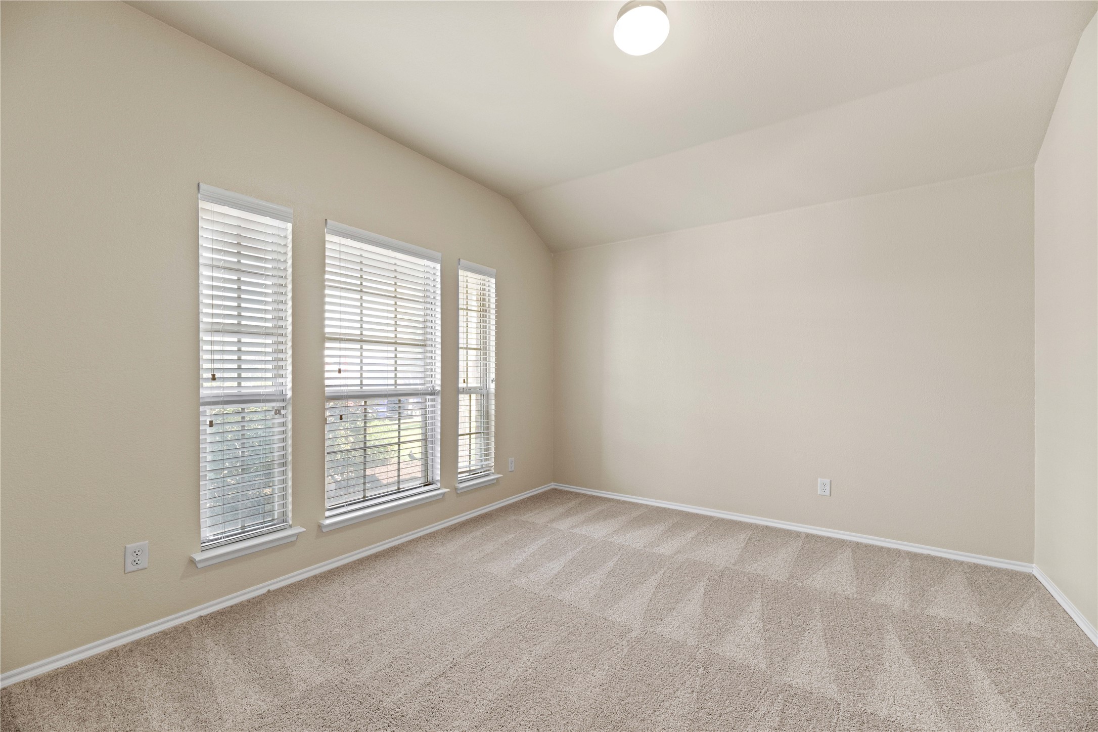 1404 Willoughby Way