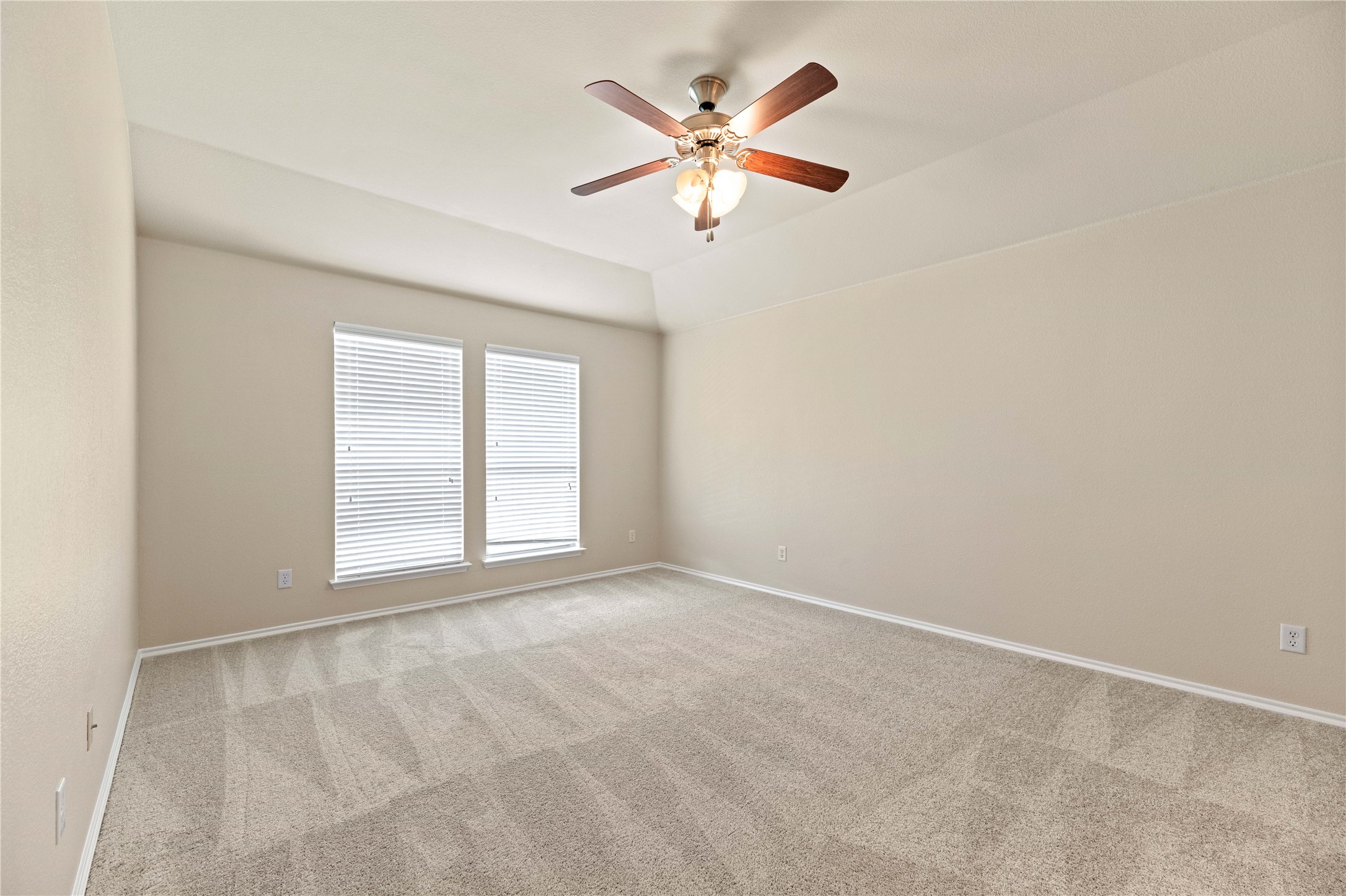 1404 Willoughby Way
