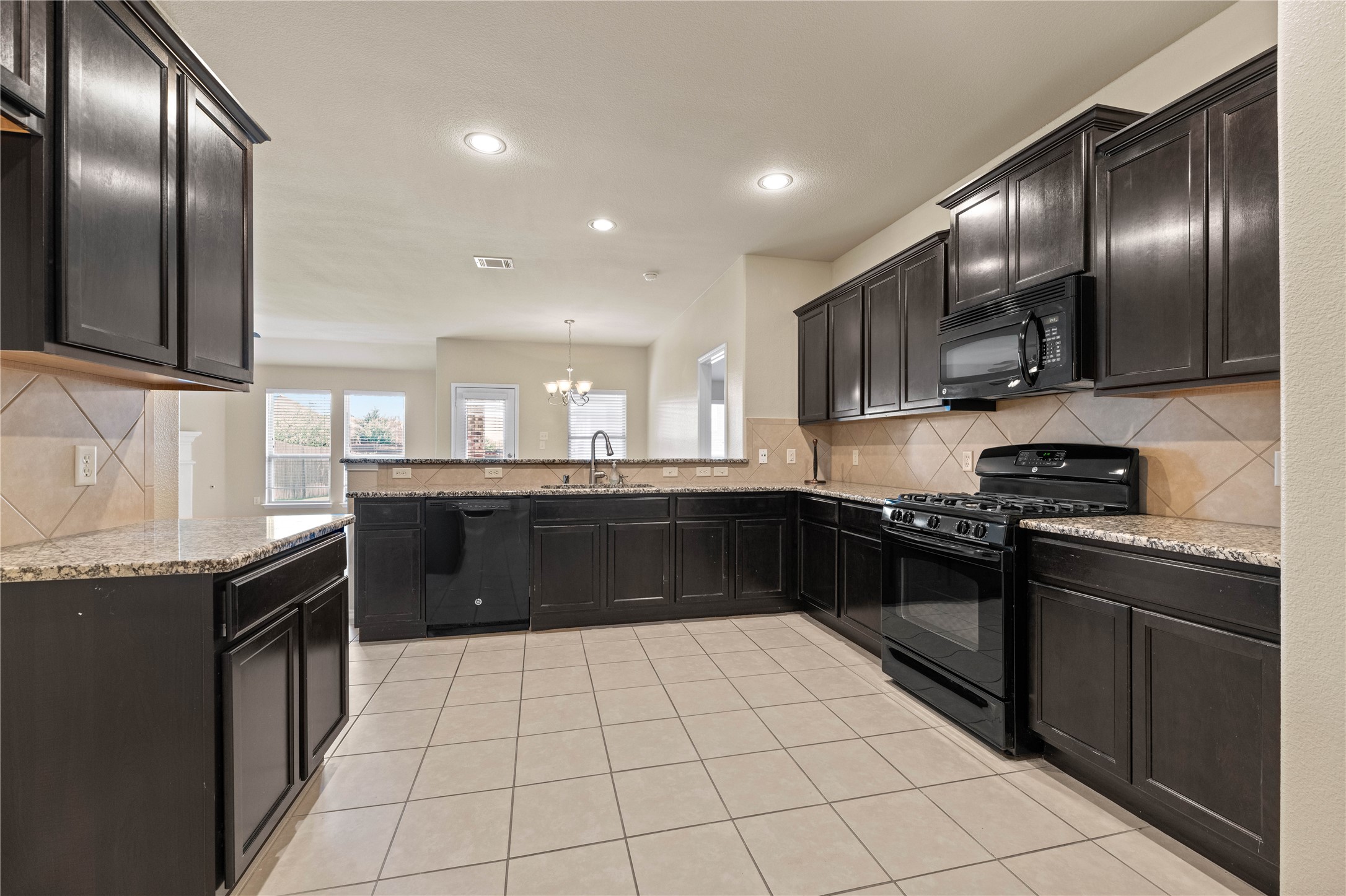 1404 Willoughby Way