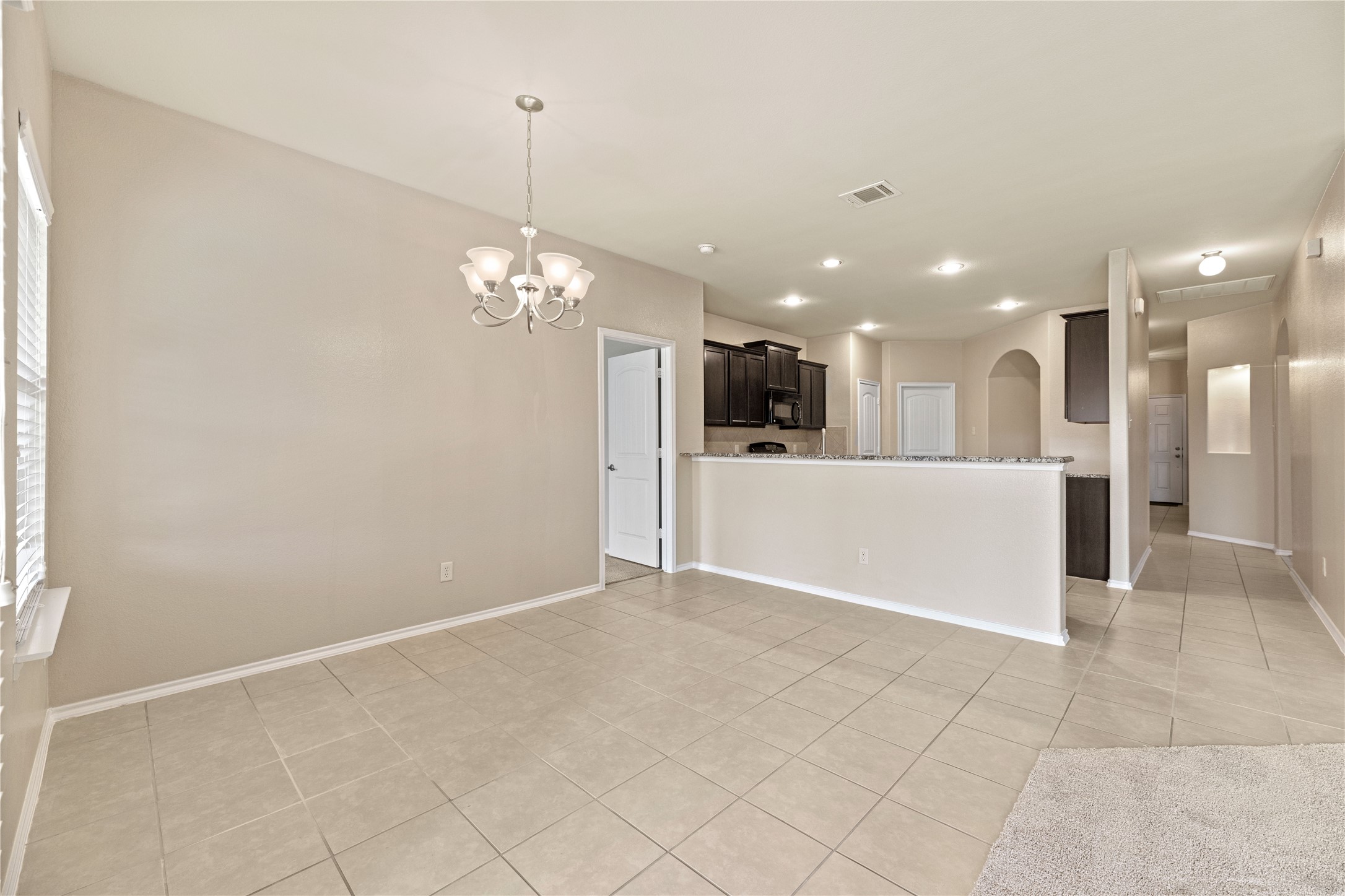 1404 Willoughby Way