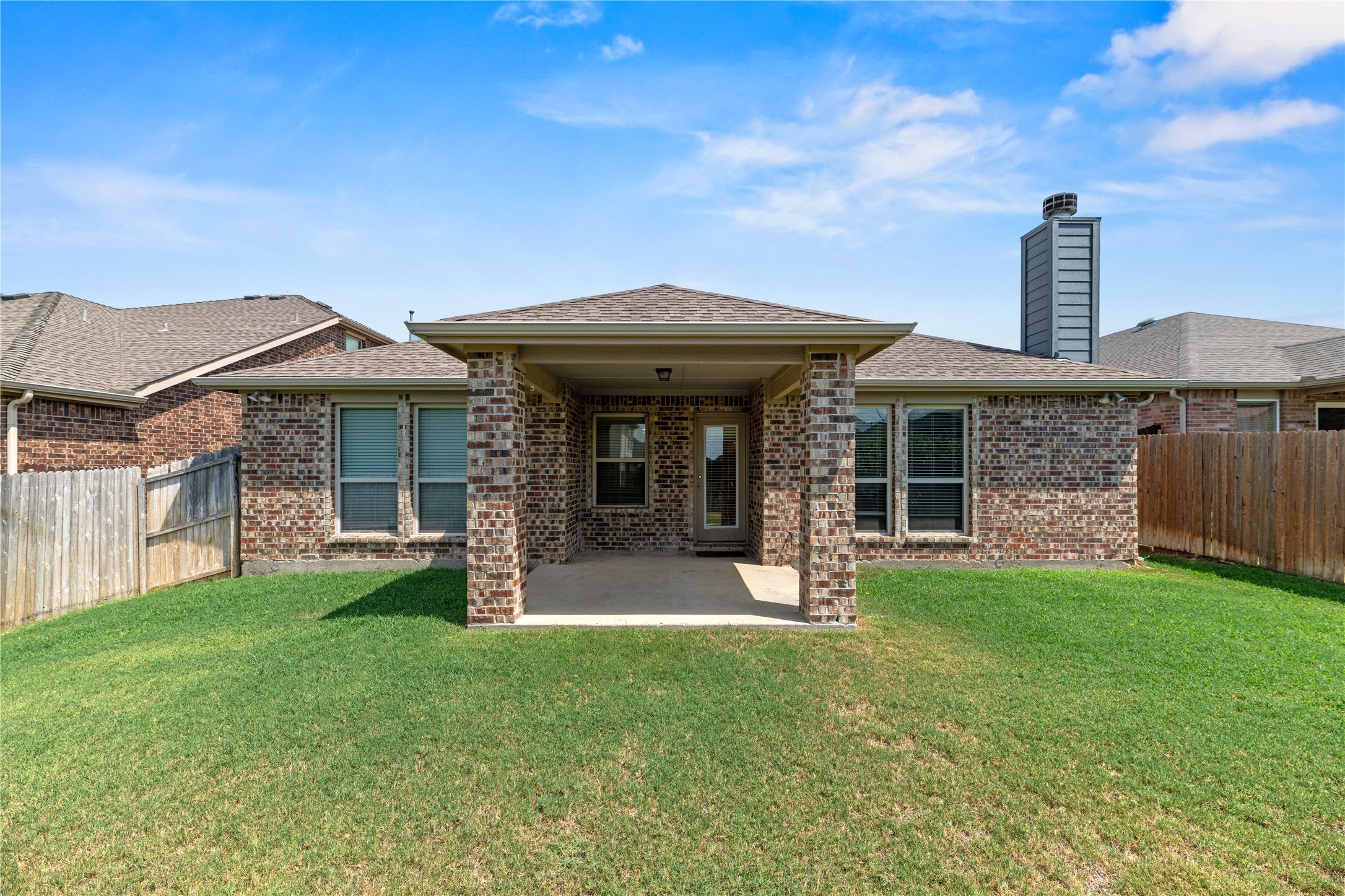 1404 Willoughby Way