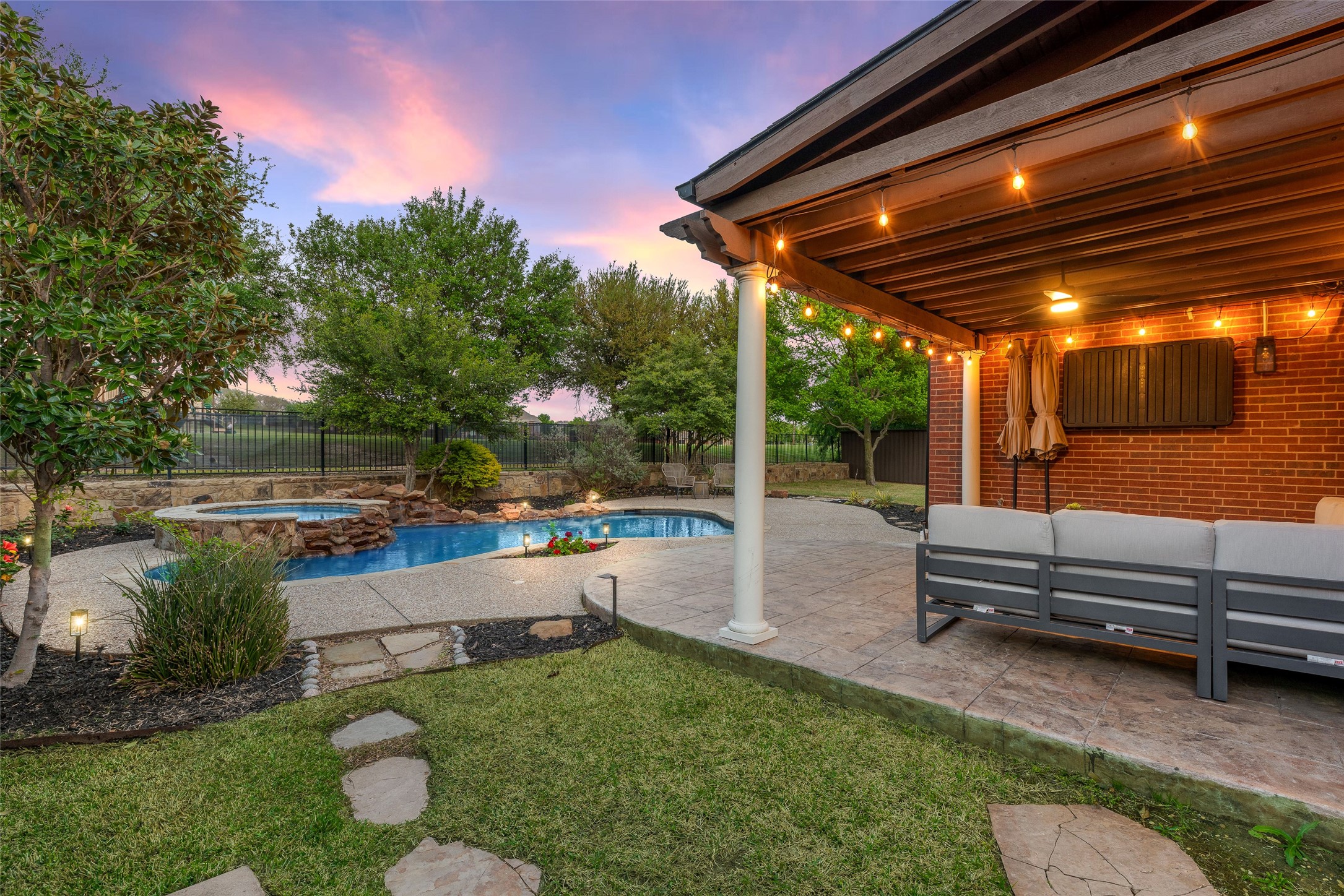 721 Table Rock Drive