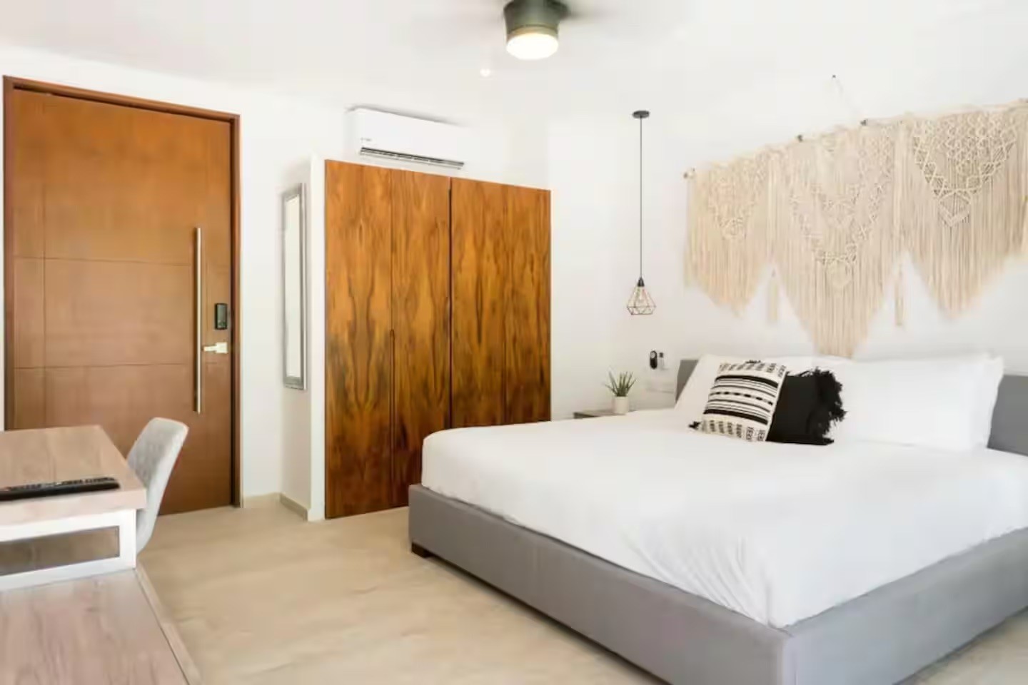 Calle 12 Sur and Calle 14 Sur C102