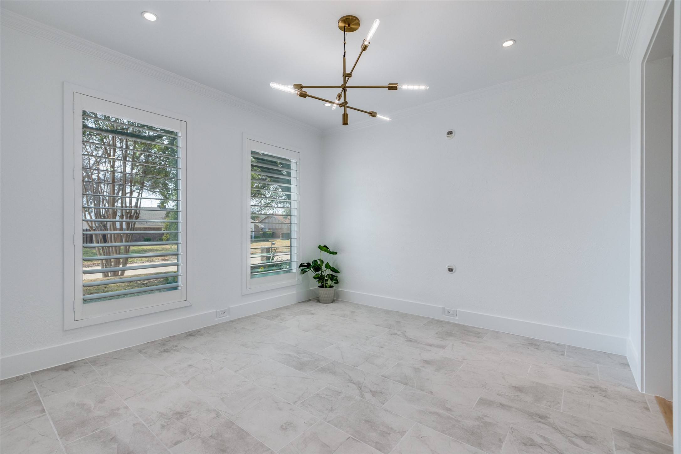 3813 Leathertop Drive