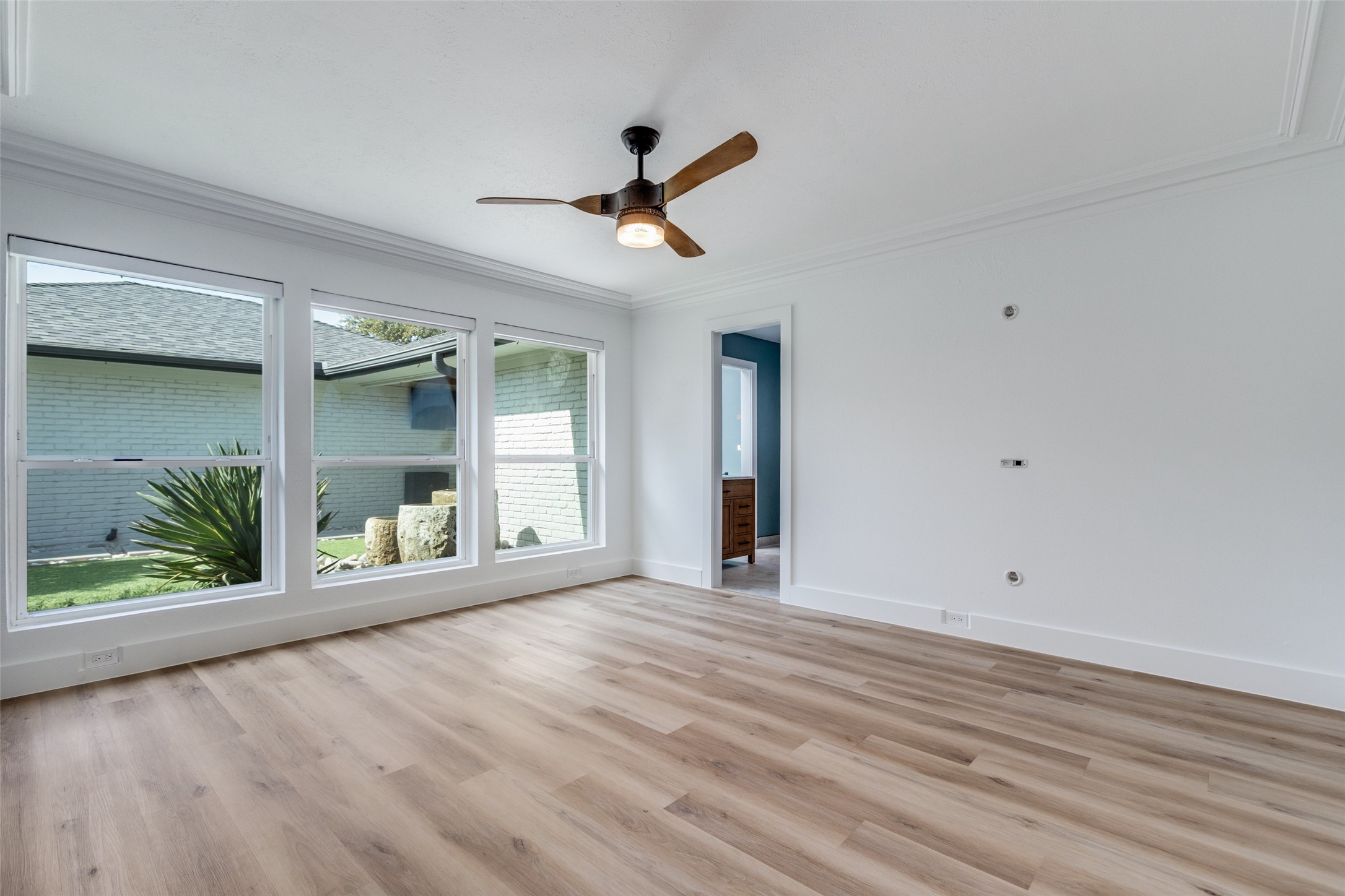 3813 Leathertop Drive