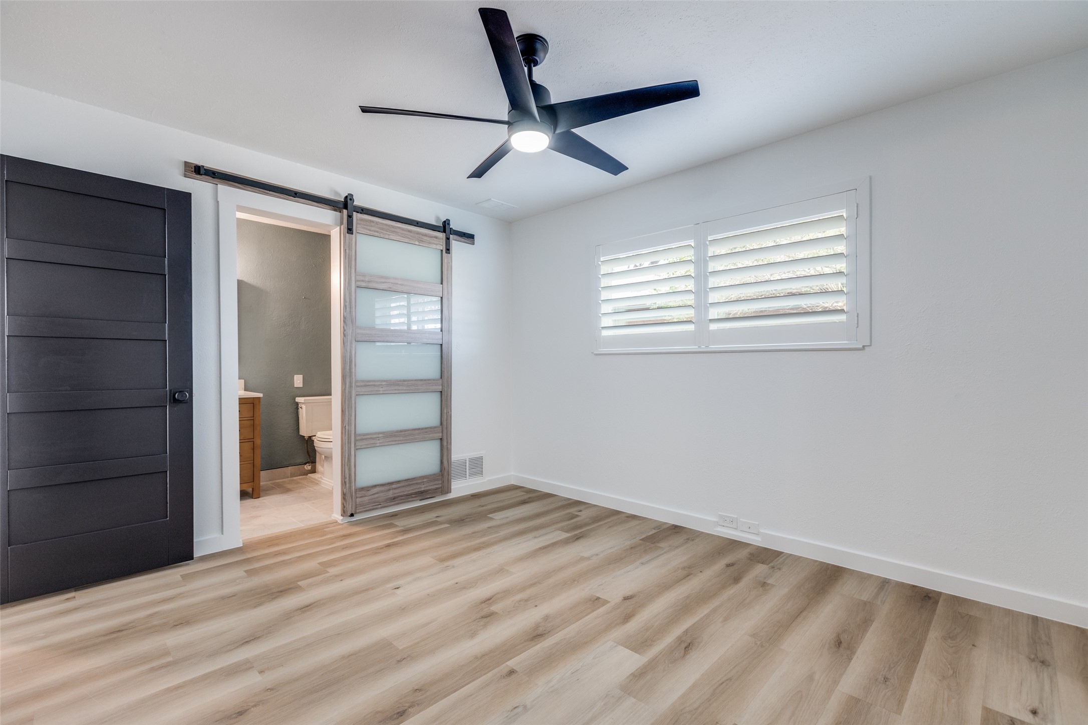 3813 Leathertop Drive