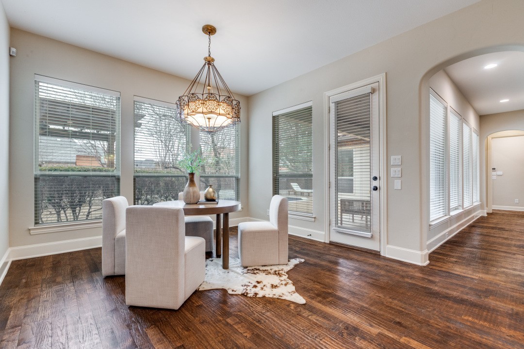 3889 Greenbrier Drive