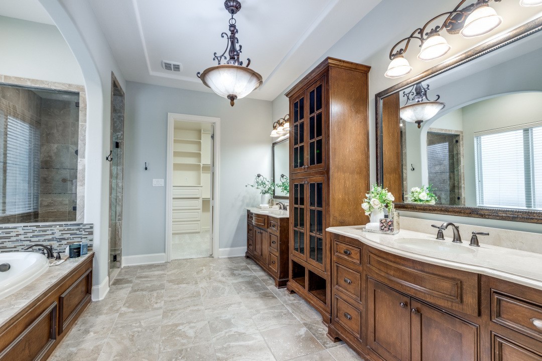 3889 Greenbrier Drive