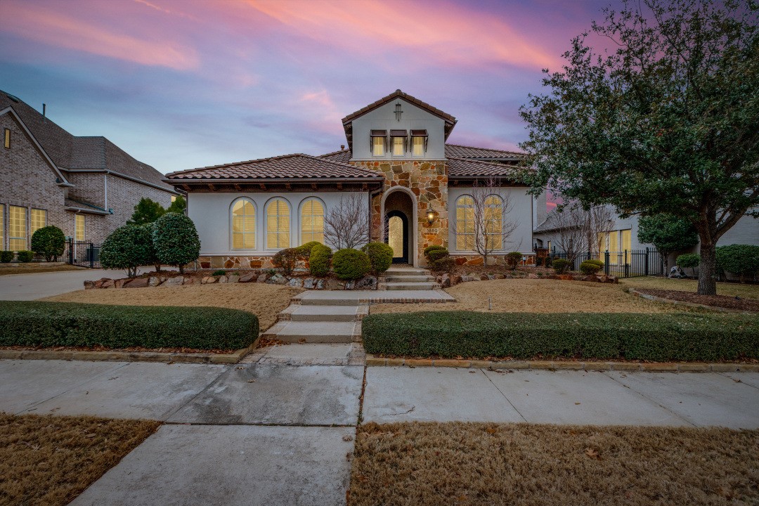 3889 Greenbrier Drive
