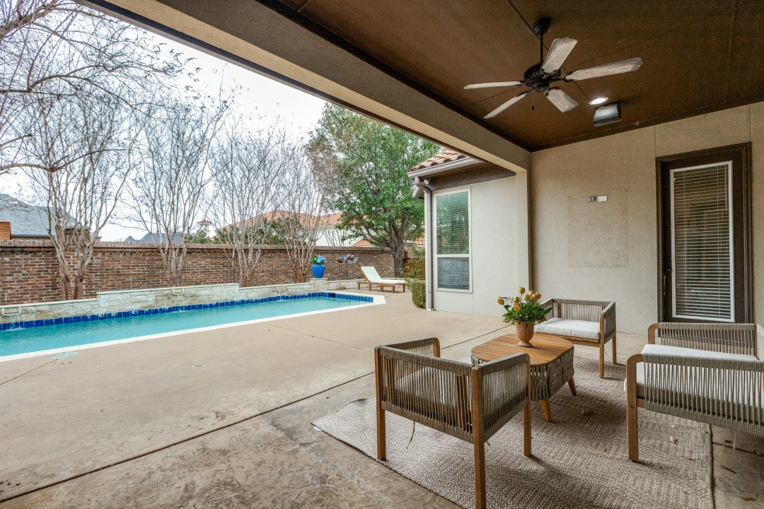 3889 Greenbrier Drive