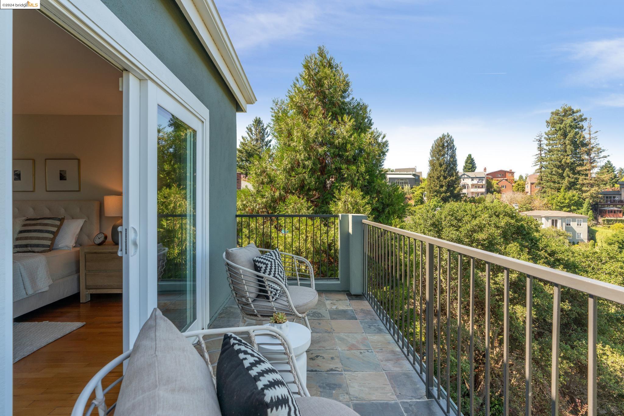 5543 Golden Gate Avenue