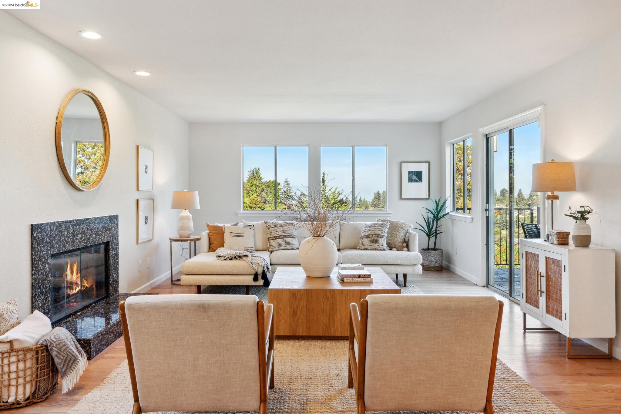 5543 Golden Gate Avenue