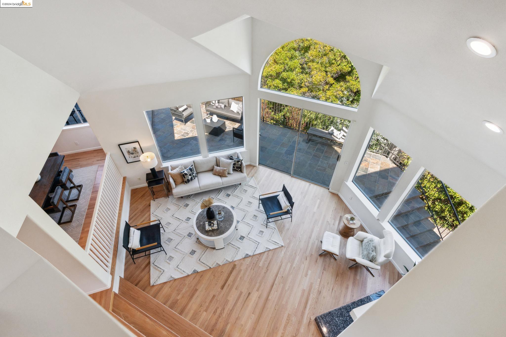 5543 Golden Gate Avenue