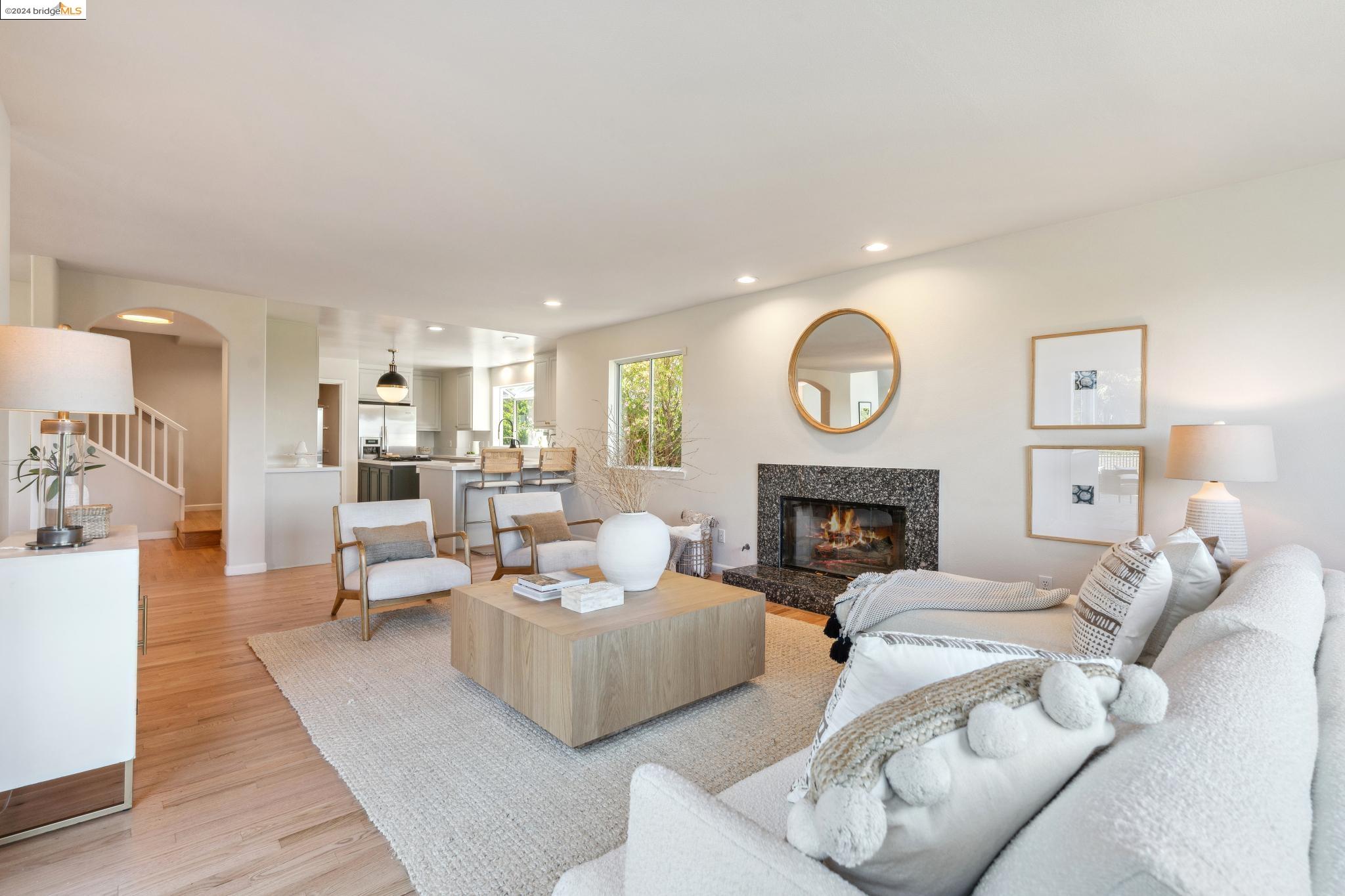 5543 Golden Gate Avenue