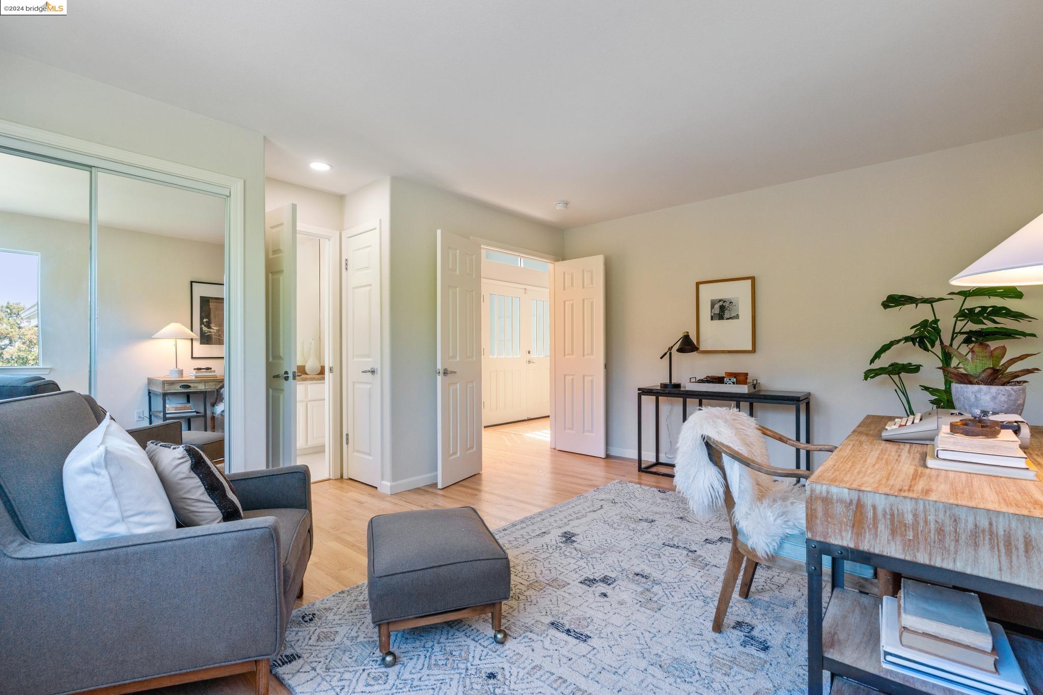 5543 Golden Gate Avenue