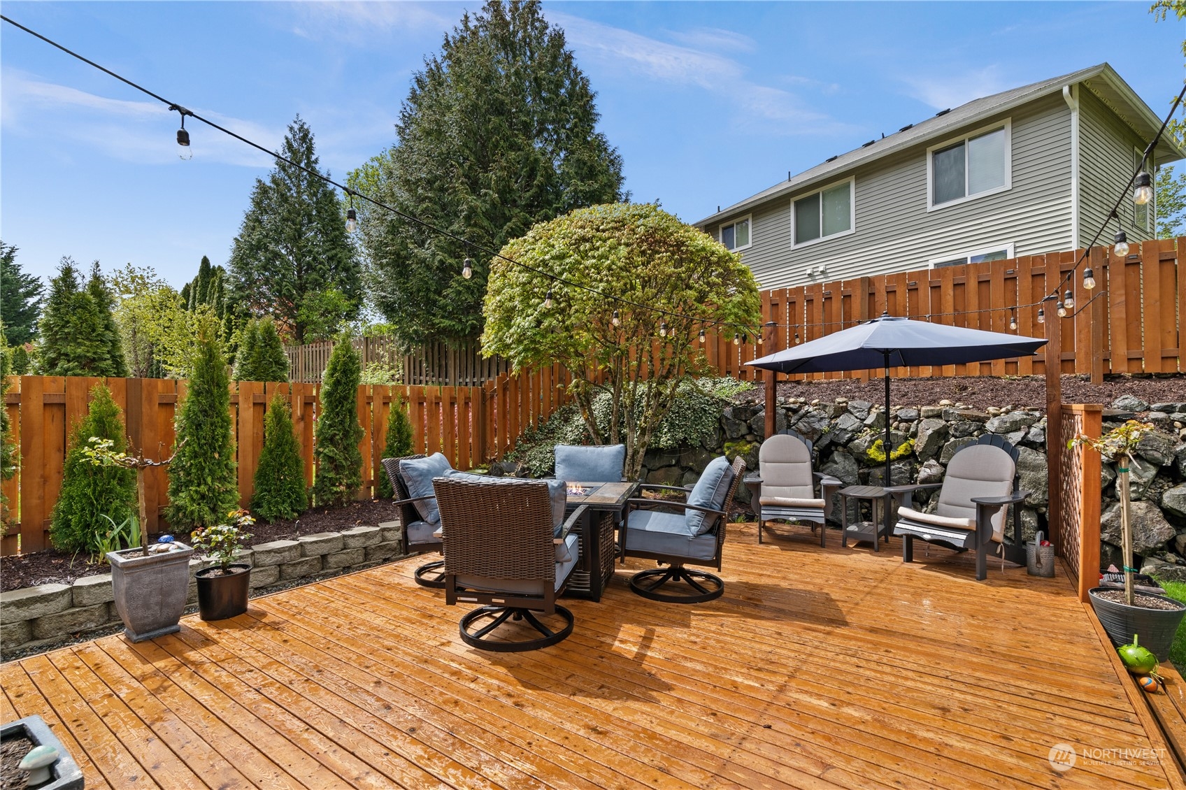 27325 Maple Ridge Way SE