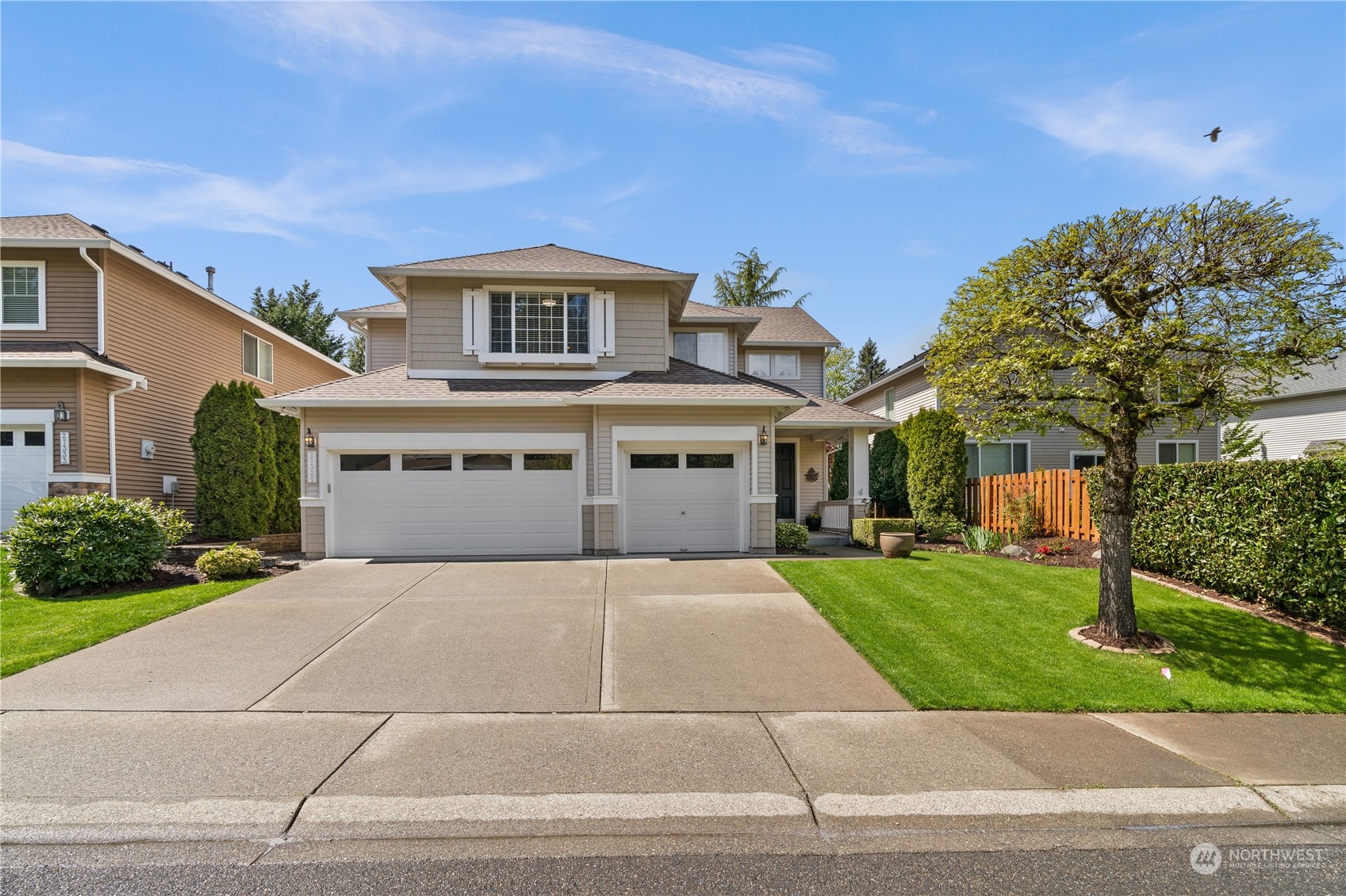 27325 Maple Ridge Way SE