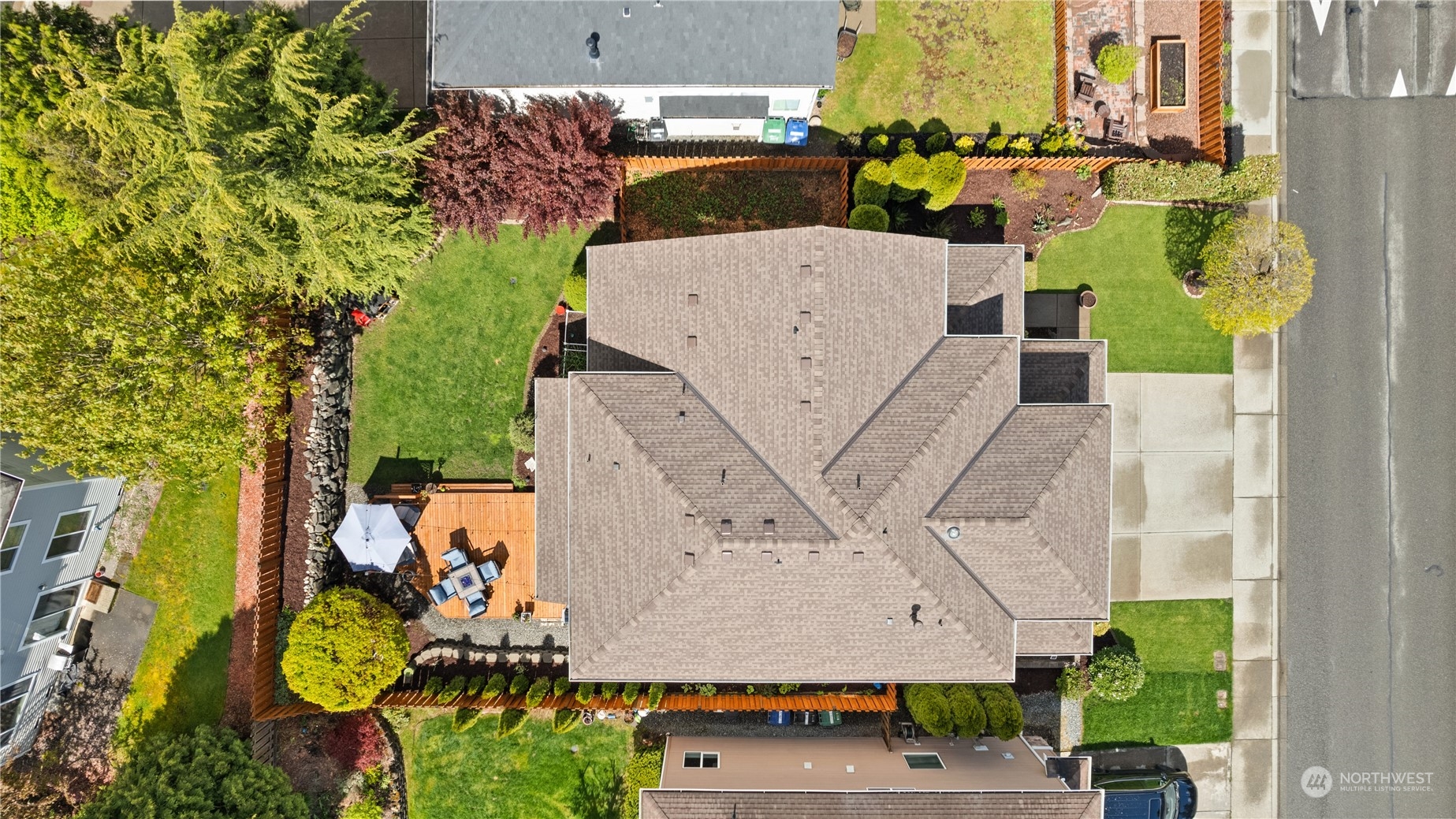 27325 Maple Ridge Way SE