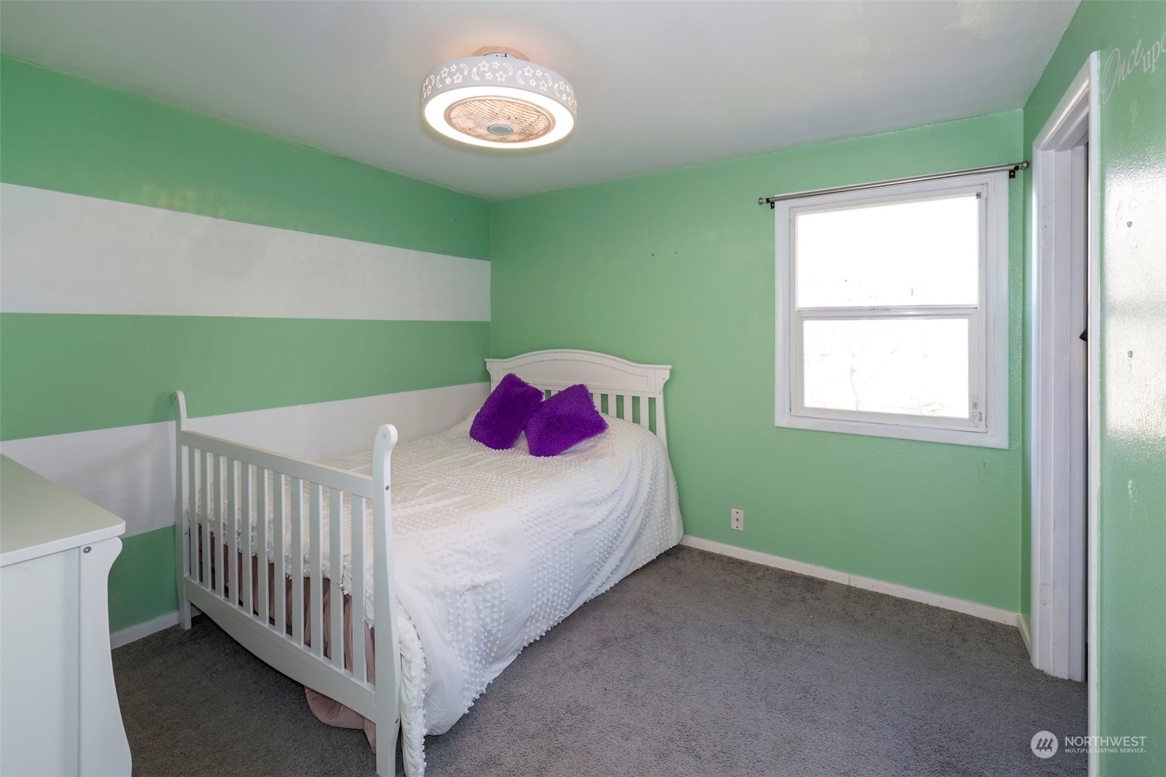 913 E 54TH Street