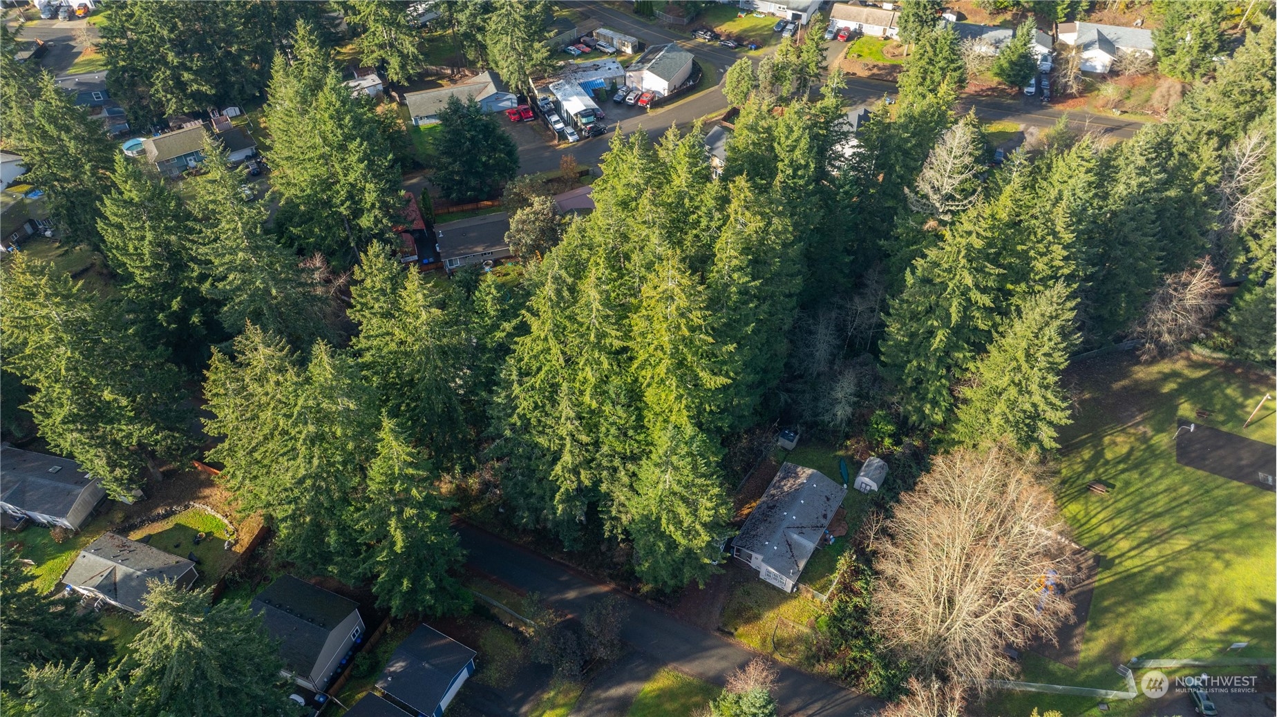 140 NE Santa Maria Lane