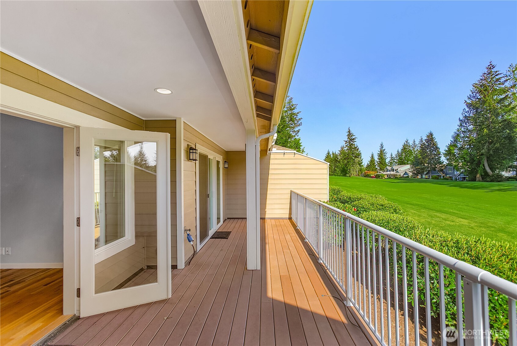 211 E Sterling Drive Unit: B3