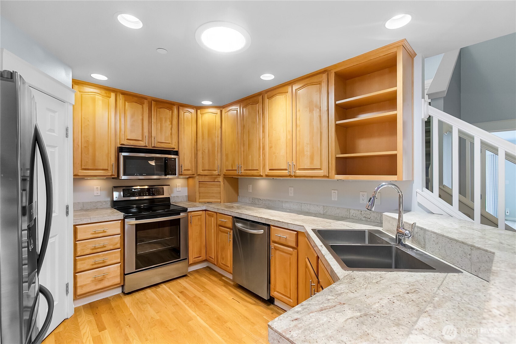 211 E Sterling Drive Unit: B3
