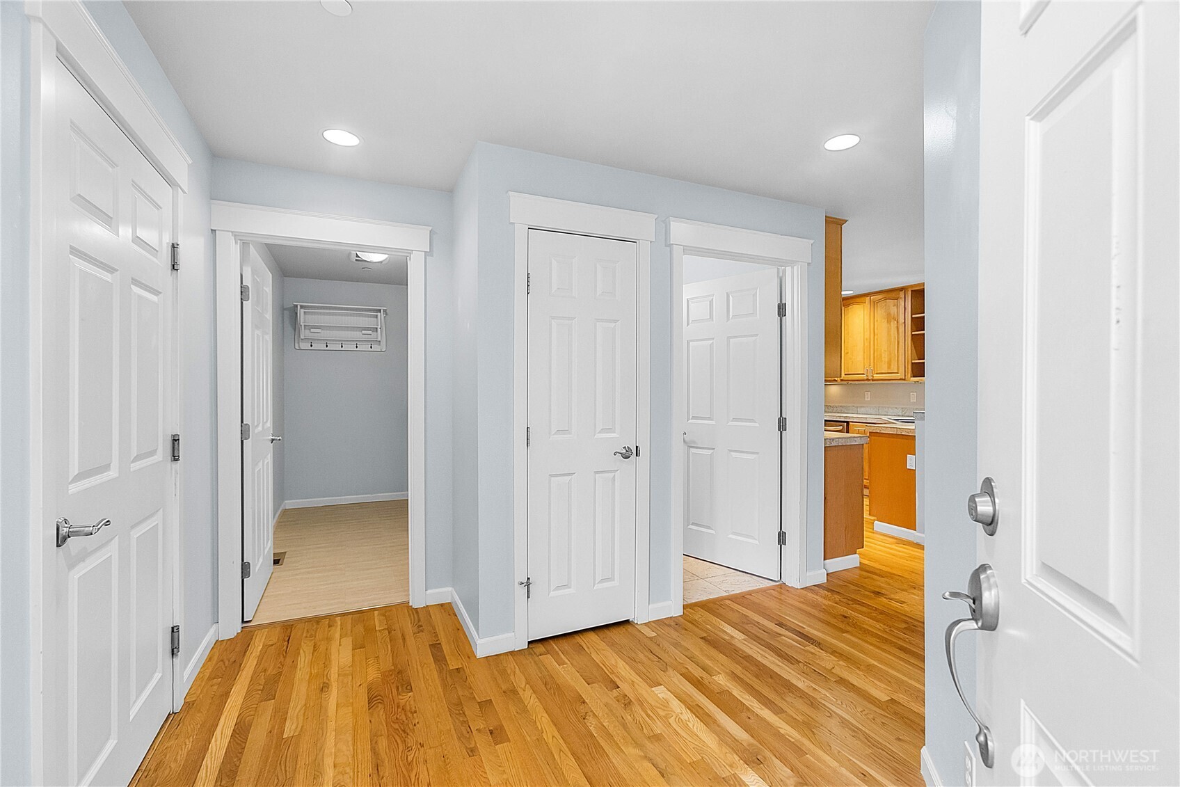 211 E Sterling Drive Unit: B3