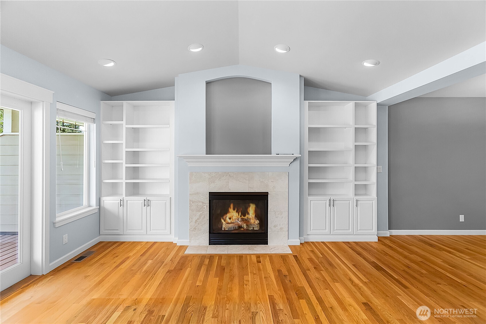 211 E Sterling Drive Unit: B3