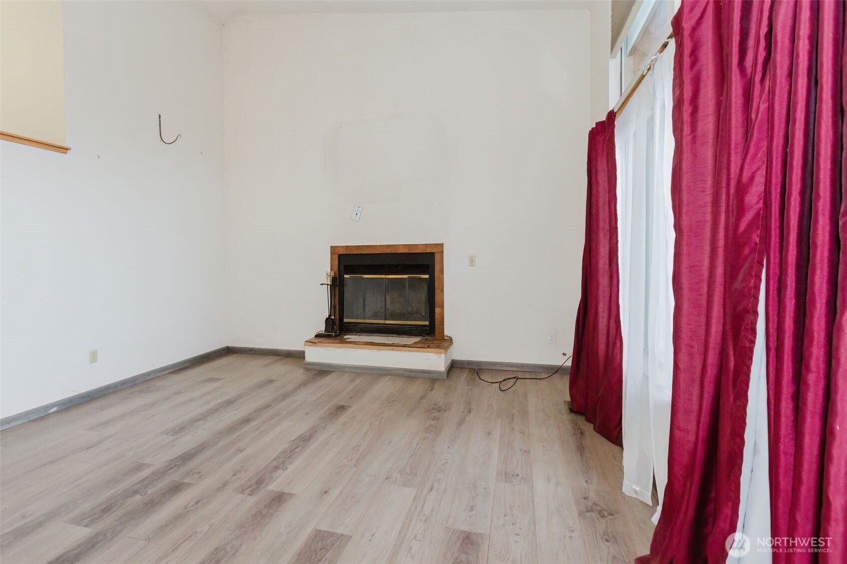 13607 W Raven Lane