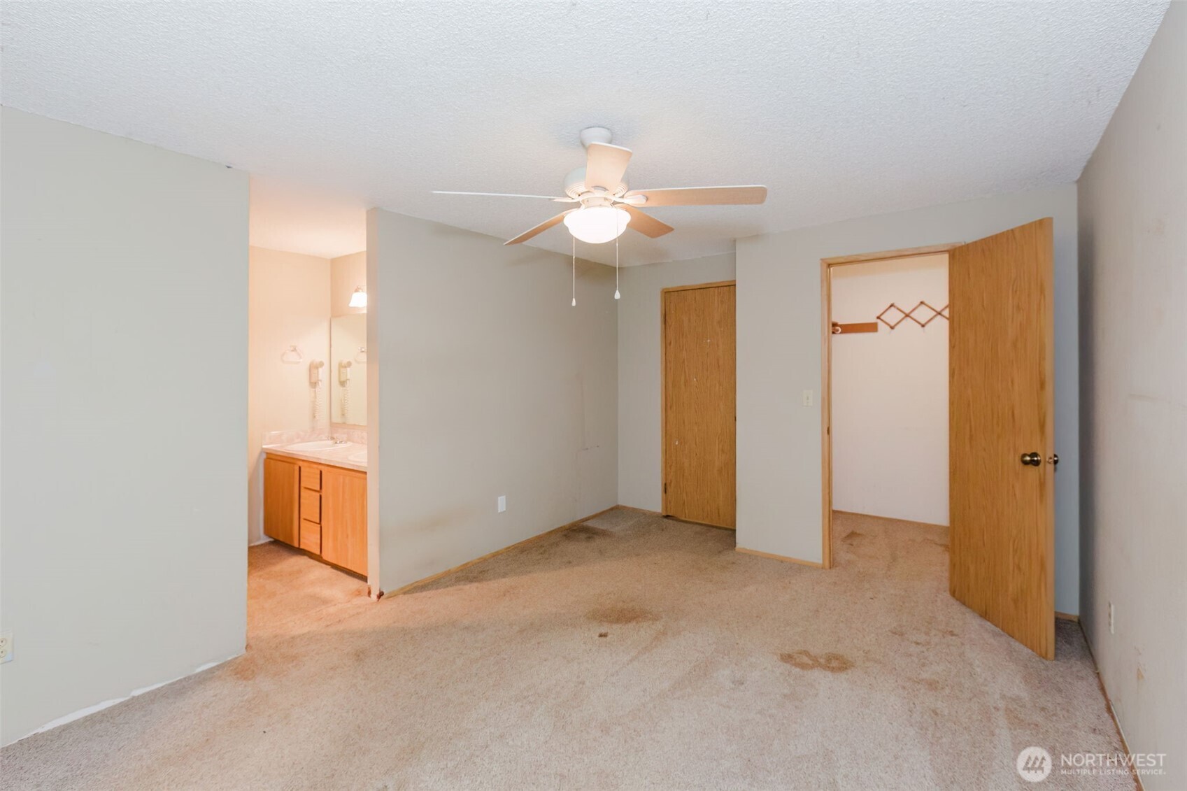 13607 W Raven Lane