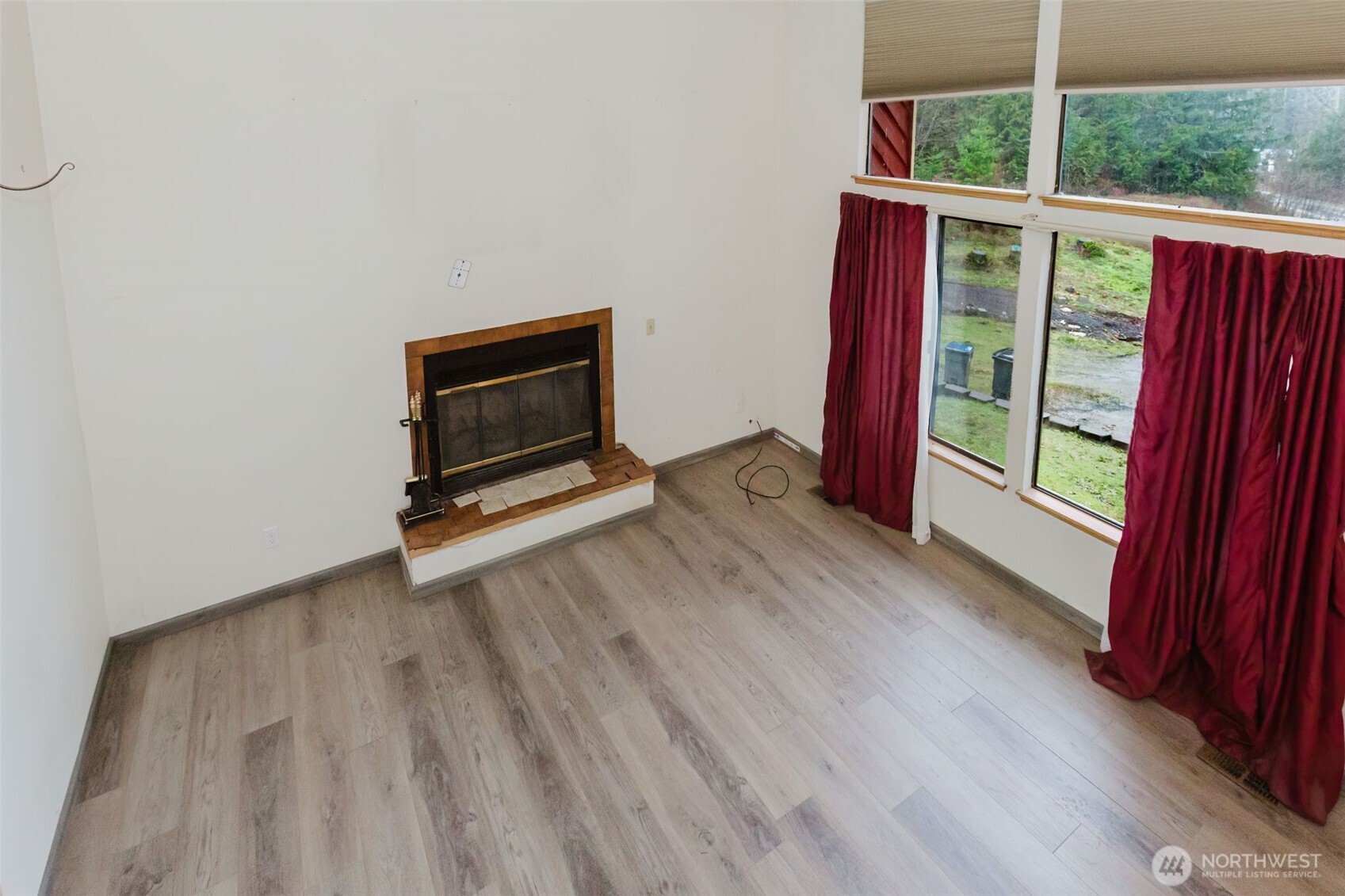 13607 W Raven Lane