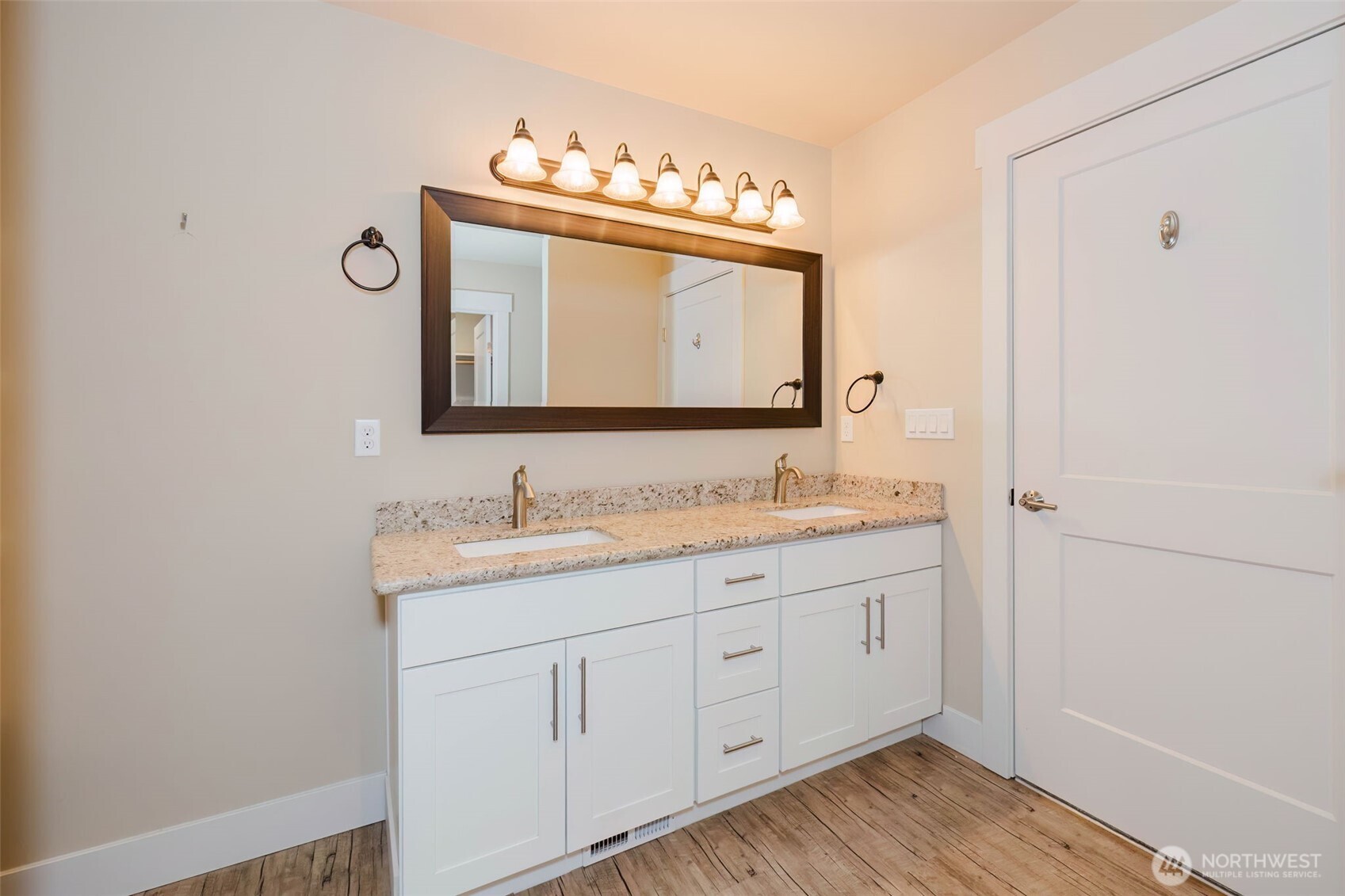 920 E Old Ranch Road Unit: B7
