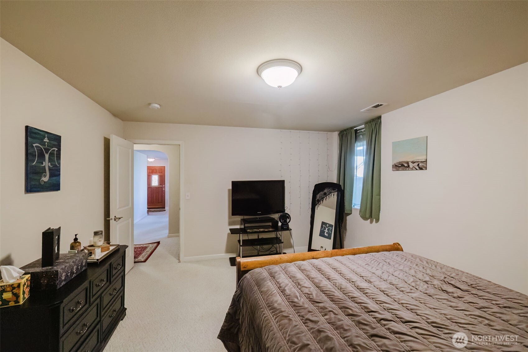 221 Farragut Avenue