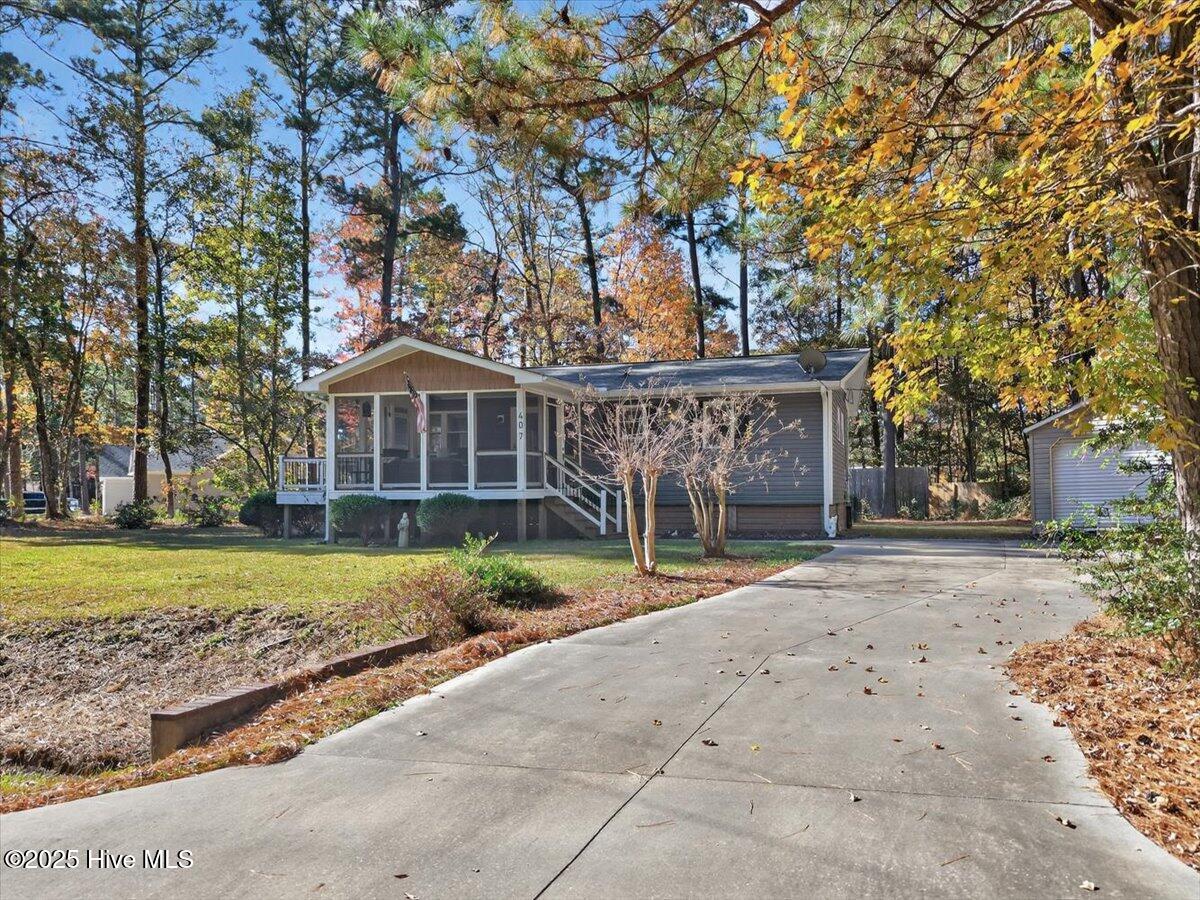 407 Sandlewood Drive NW