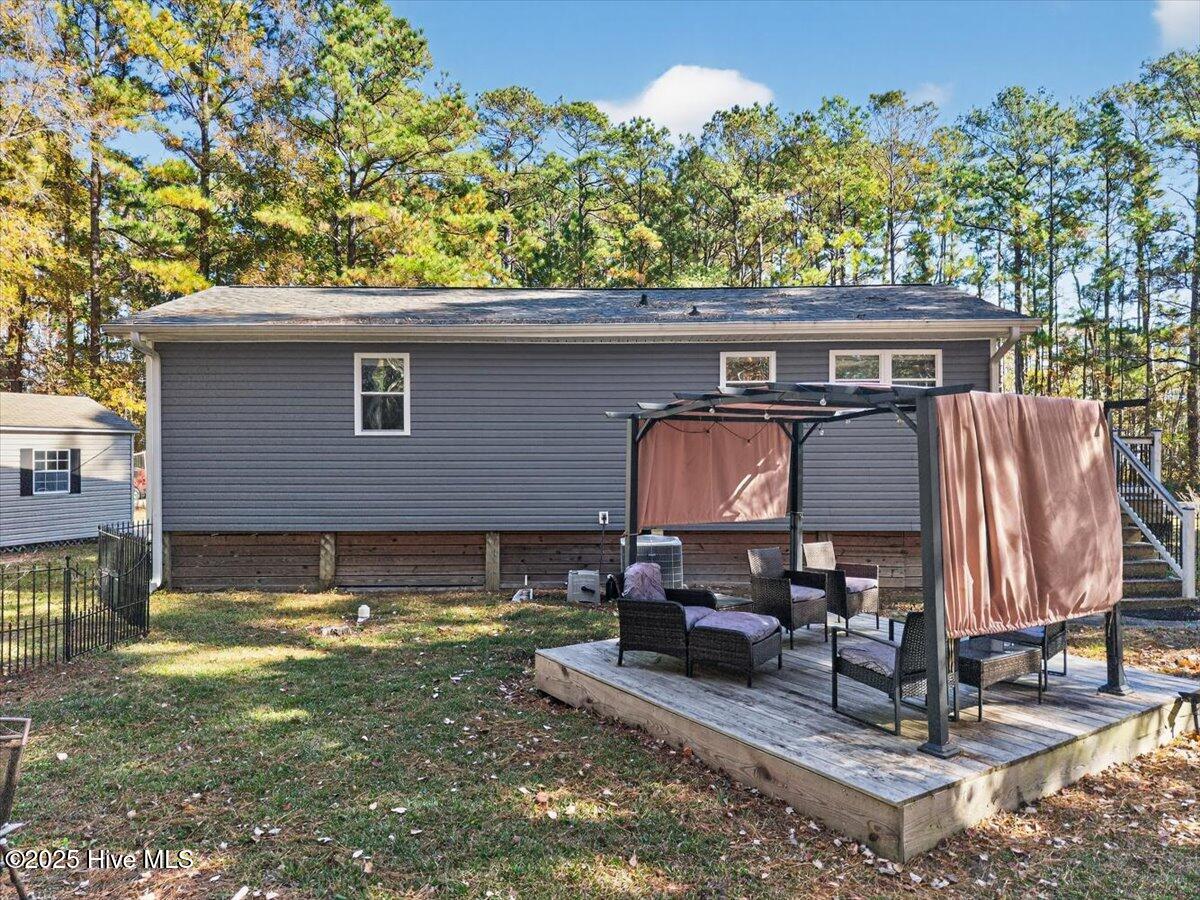 407 Sandlewood Drive NW