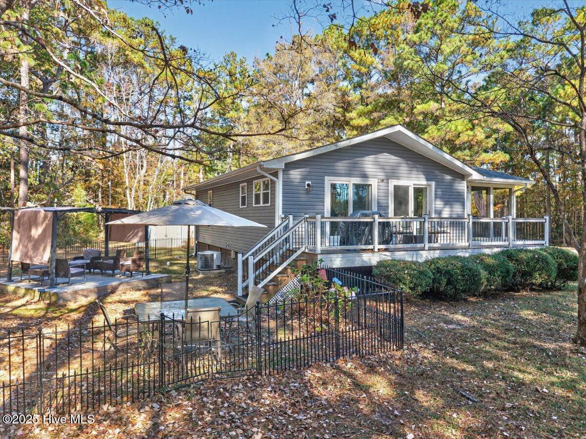 407 Sandlewood Drive NW