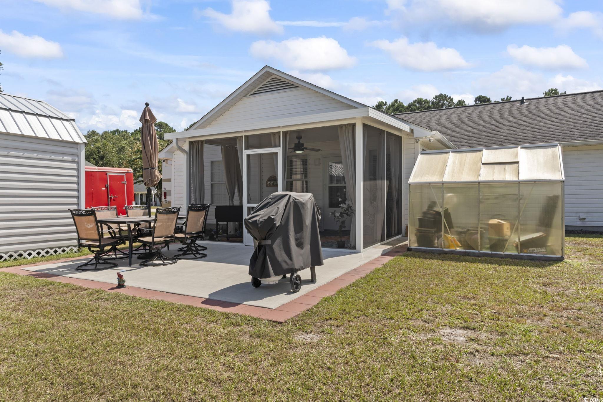 1028 Chateau Dr.