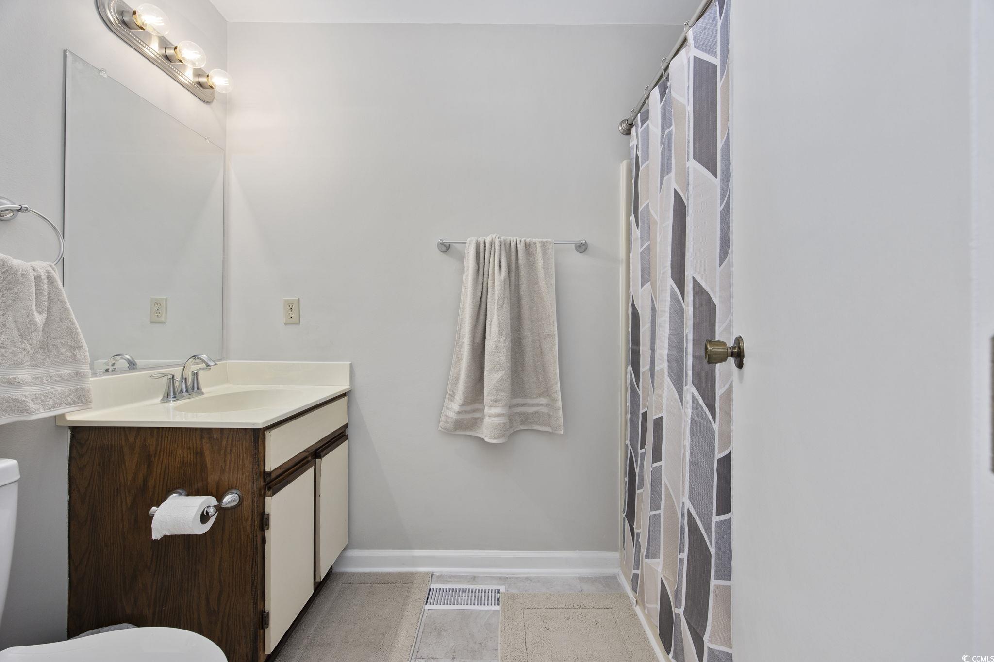 1881 Colony Dr. Unit: 8J
